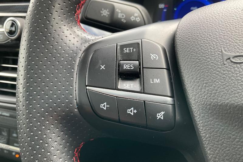 Used Ford Kuga 2022 for sale - 76046621: Photo 32