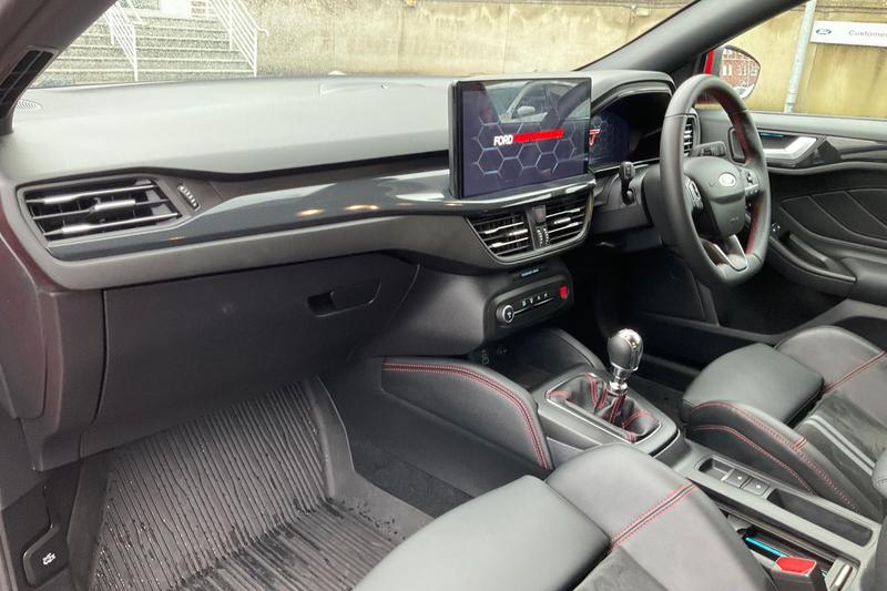 Used Ford Focus for sale - 76458525: Photo 18