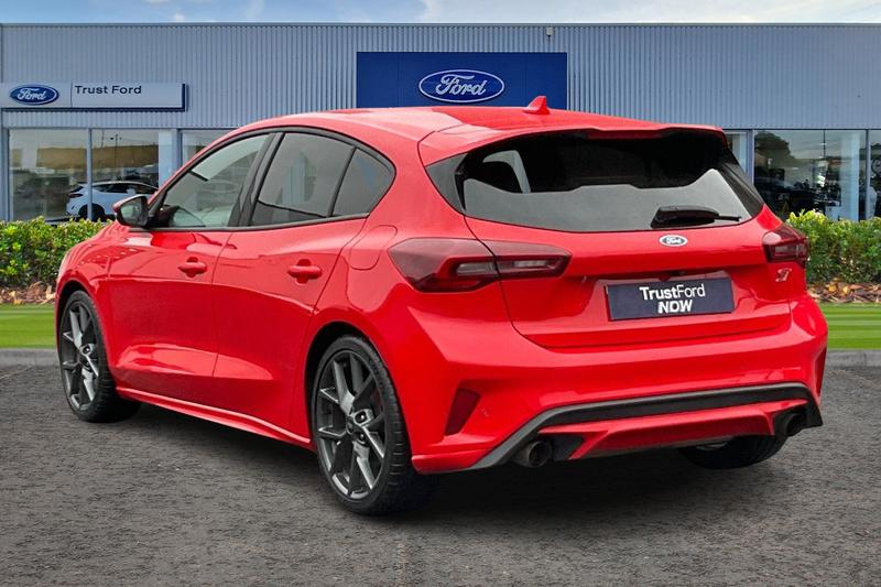 Used Ford Focus for sale - 76458525: Photo 2