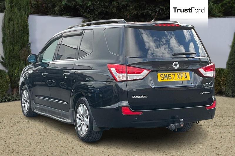 Used Ssangyong Turismo 2017 for sale - 76184506: Photo 2
