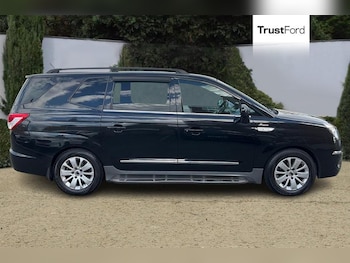 Used Ssangyong Turismo 2017 for sale - 76184506: Photo 3