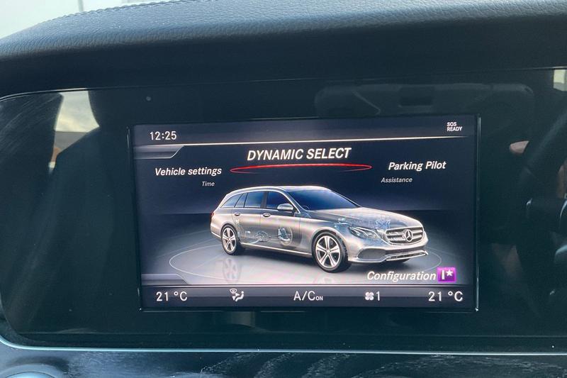 Used Mercedes-Benz E Class 2017 for sale - 76835637: Photo 27