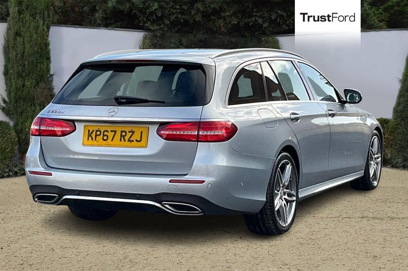 Used Mercedes-Benz E Class 2017 for sale - 76835637: Photo 4