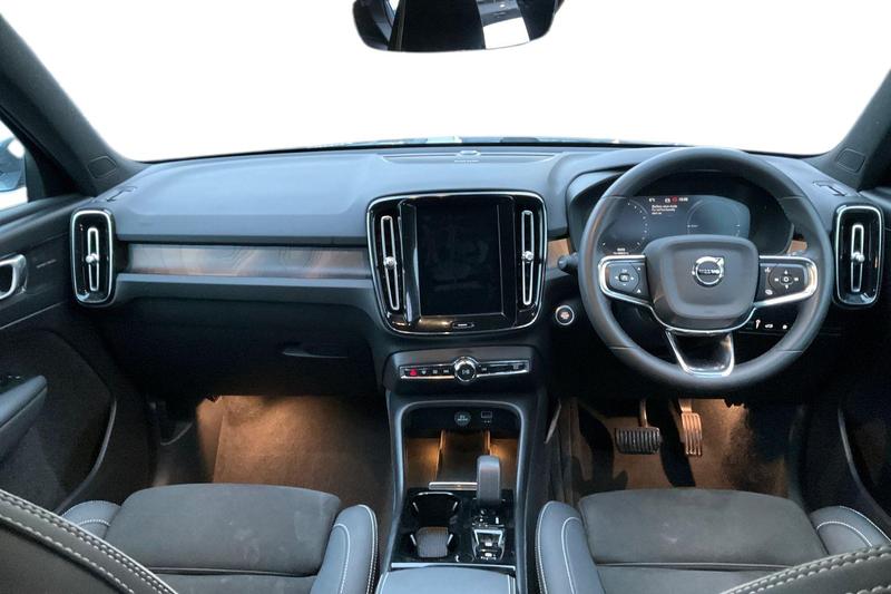 Used Volvo XC40 2023 for sale - 77128190: Photo 10