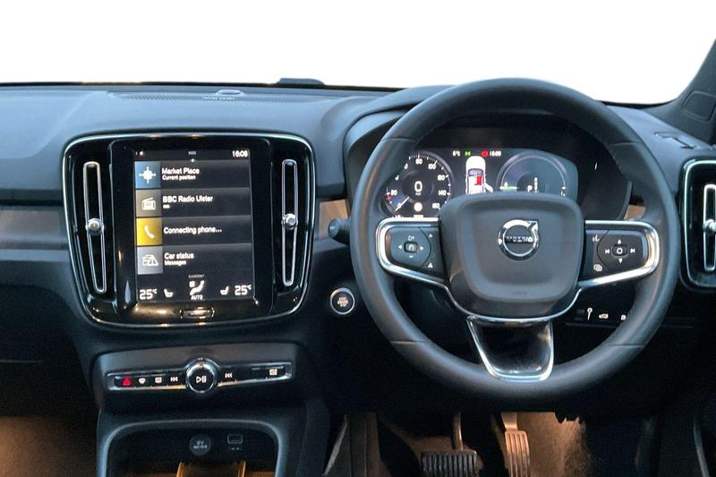 Used Volvo XC40 2023 for sale - 77128190: Photo 11