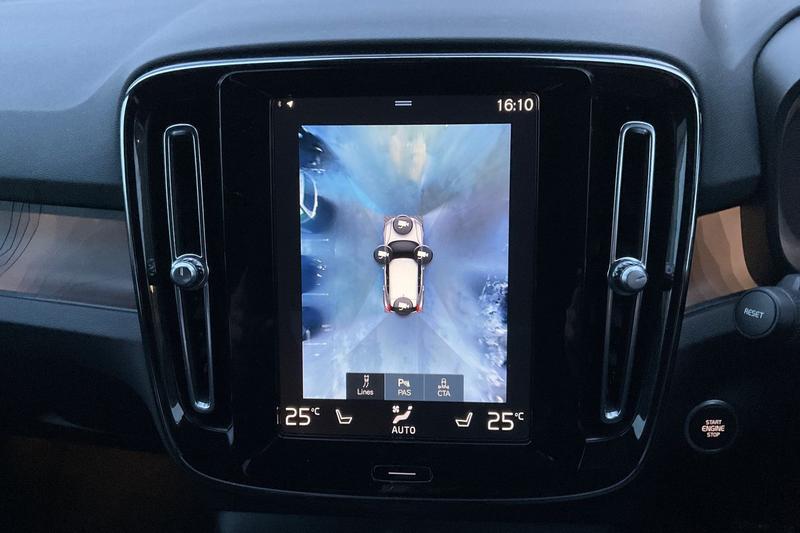 Used Volvo XC40 2023 for sale - 77128190: Photo 26