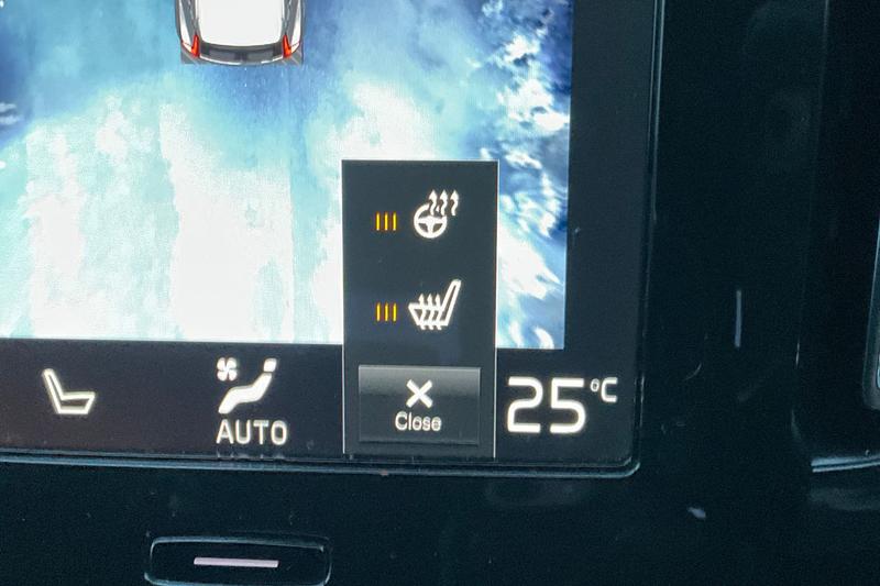 Used Volvo XC40 2023 for sale - 77128190: Photo 27