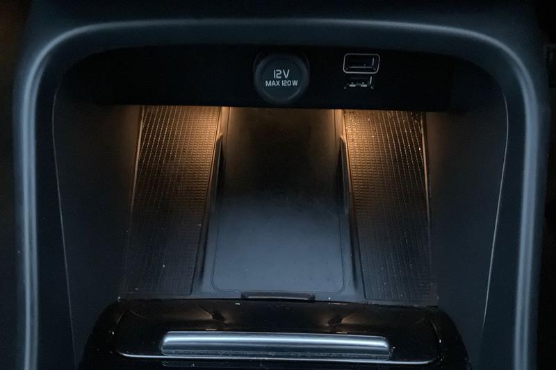 Used Volvo XC40 2023 for sale - 77128190: Photo 30