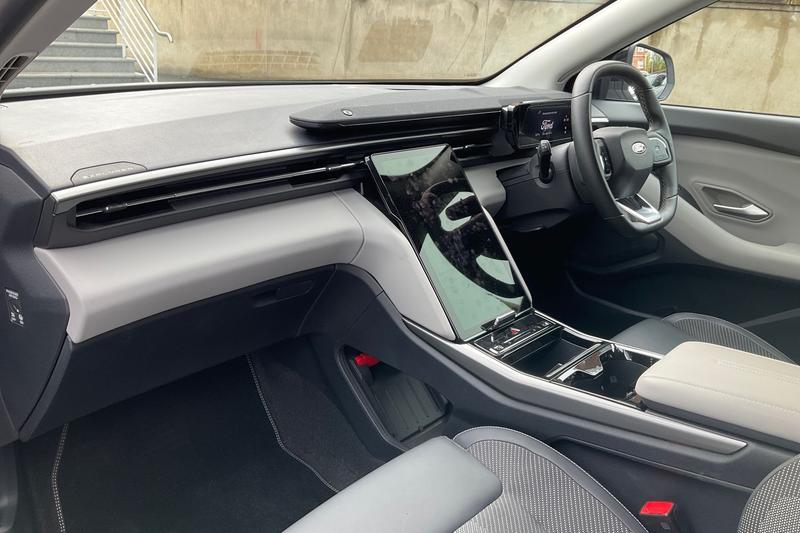 Used Ford Explorer 2024 for sale - 76531114: Photo 18