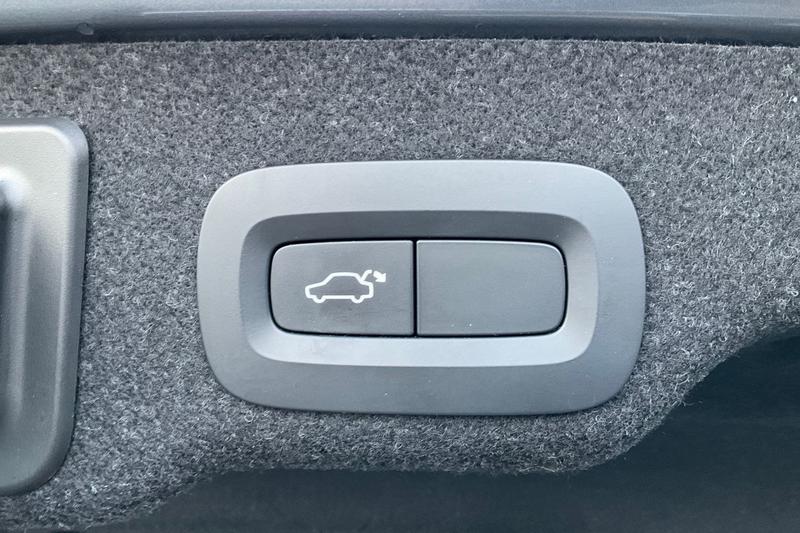 Used Volvo S90 2018 for sale - 77638842: Photo 34