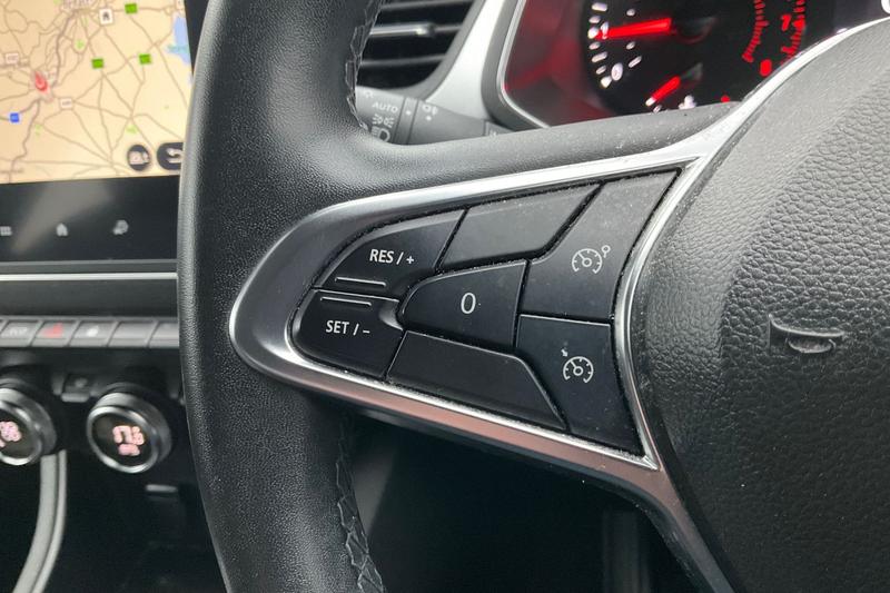 Used Renault Captur 2021 for sale - 77435081: Photo 31