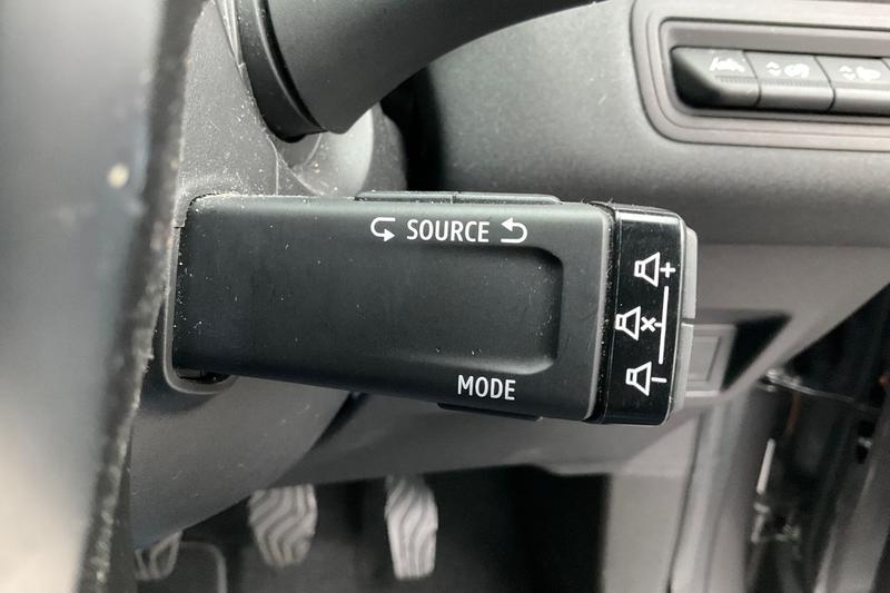 Used Renault Captur 2021 for sale - 77435081: Photo 35