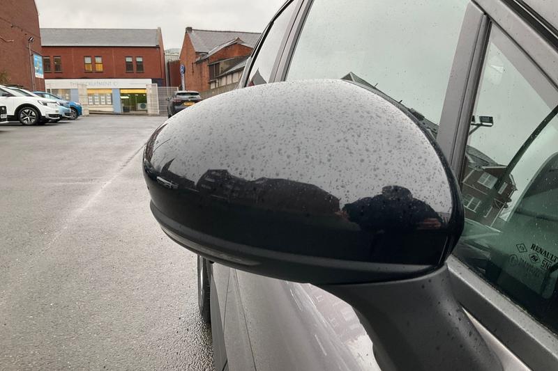 Used Renault Captur 2021 for sale - 77435081: Photo 38