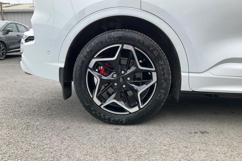 Used Ford Kuga 2024 for sale - 76302732: Photo 8