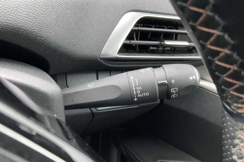 Used Peugeot 5008 2022 for sale - 76844978: Photo 15