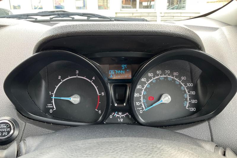 Used Ford Ecosport 2015 for sale - 77834390: Photo 13