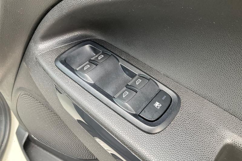 Used Ford Ecosport 2015 for sale - 77834390: Photo 16