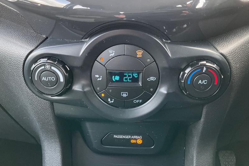 Used Ford Ecosport 2015 for sale - 77834390: Photo 26