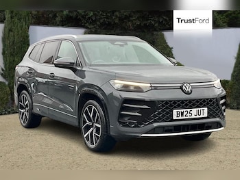 Used Volkswagen Touran undefined for sale - 77599643: Photo