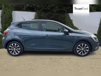 Used Renault Clio 2022 for sale - 74917718: Photo