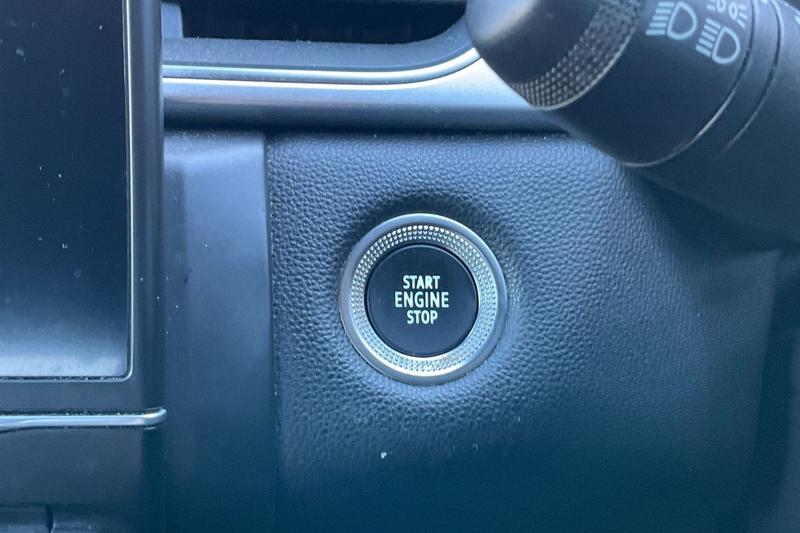 Used Renault Captur 2022 for sale - 76703201: Photo 28