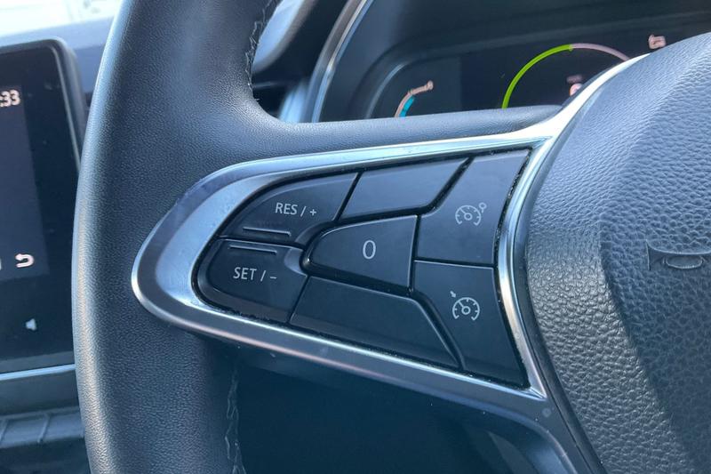 Used Renault Captur 2022 for sale - 76703201: Photo 30