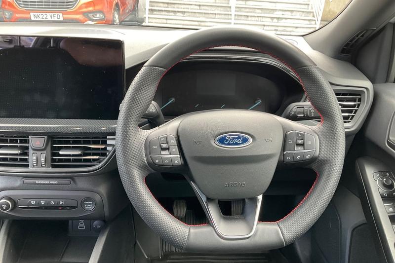 Used Ford Focus 2023 for sale - 76154230: Photo 12