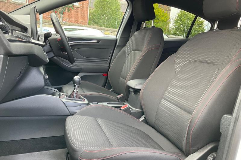 Used Ford Focus 2023 for sale - 76154230: Photo 19
