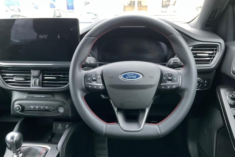 Used Ford Focus 2022 for sale - 77679443: Photo 12