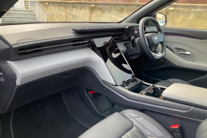 Used Ford Explorer 2024 for sale - 76649748: Photo 18