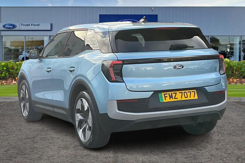 Used Ford Explorer 2024 for sale - 76649748: Photo 2