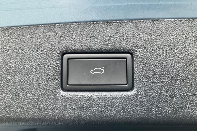 Used Ford Explorer 2024 for sale - 76649748: Photo 37