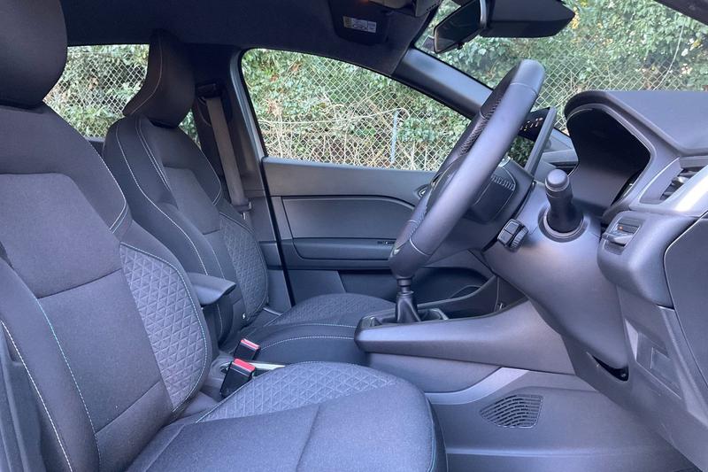 Used Renault Captur 2025 for sale - 77254361: Photo 17