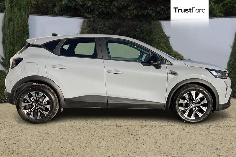 Used Renault Captur 2025 for sale - 77254361: Photo 3
