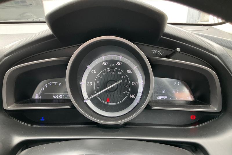Used Mazda Mazda2 2017 for sale - 75985251: Photo 13