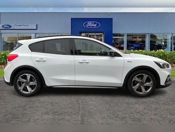 Used Ford Focus 2021 for sale - 77997175: Photo