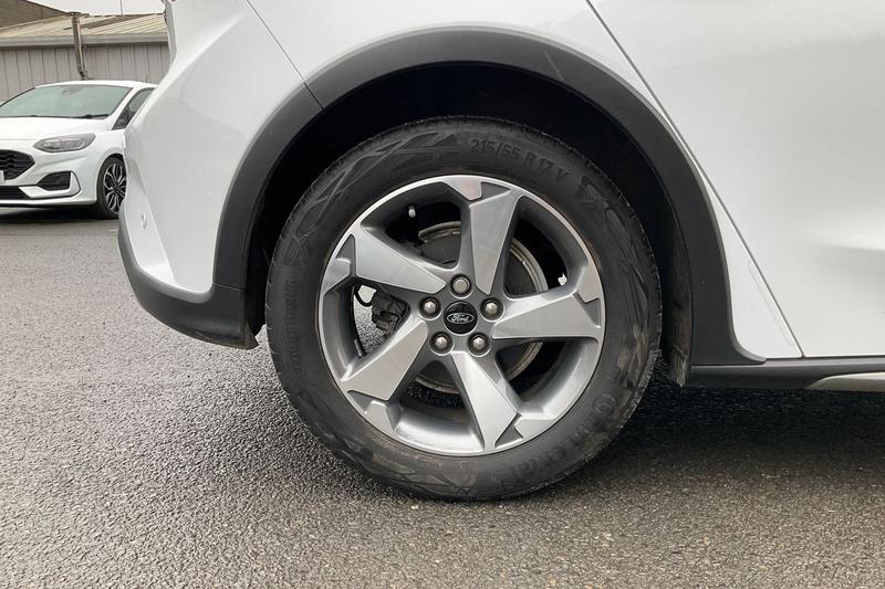 Used Ford Focus 2021 for sale - 77997175: Photo 8