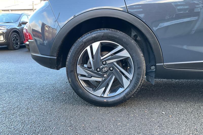 Used Hyundai BAYON 2022 for sale - 77733205: Photo 8