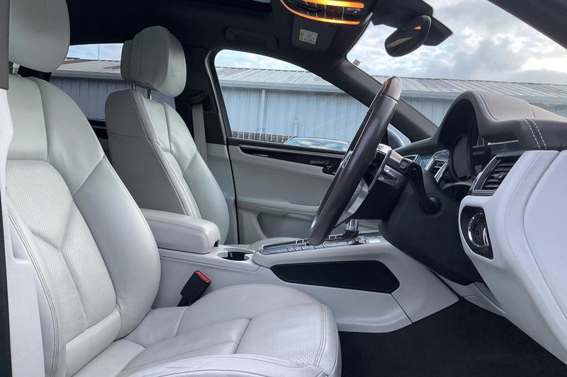 Used Porsche Macan 2018 for sale - 77274920: Photo 17