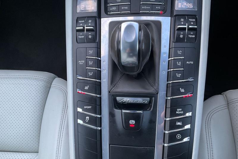 Used Porsche Macan 2018 for sale - 77274920: Photo 29