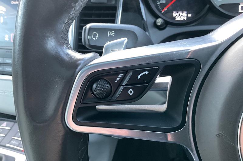 Used Porsche Macan 2018 for sale - 77274920: Photo 31