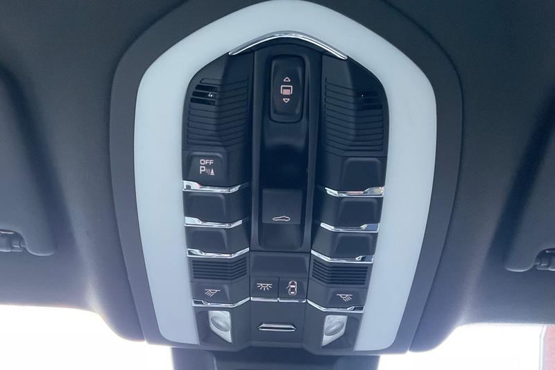 Used Porsche Macan 2018 for sale - 77274920: Photo 34