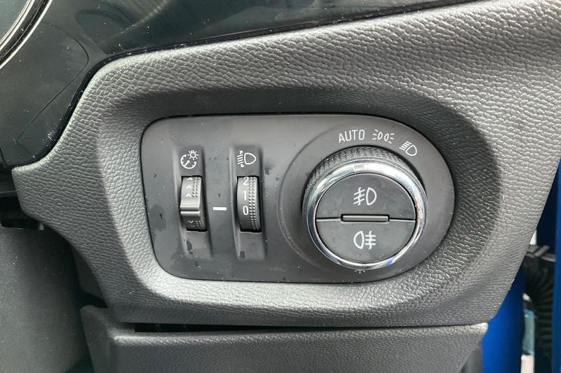 Vehicle 33