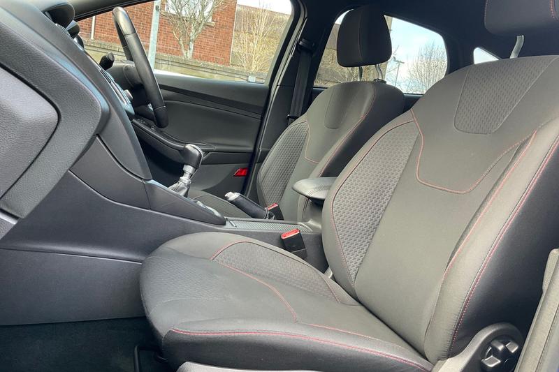 Used Ford Focus 2017 for sale - 76603426: Photo 19