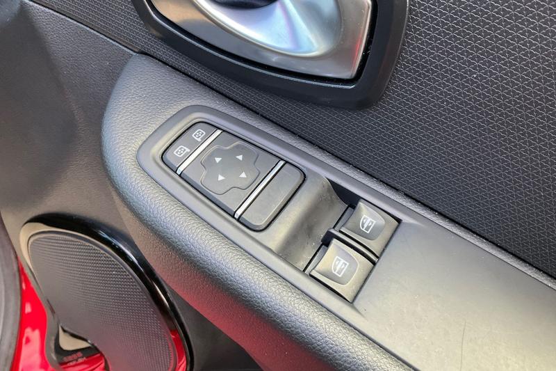 Used Renault Clio 2019 for sale - 77187039: Photo 16