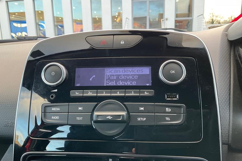 Used Renault Clio 2019 for sale - 77187039: Photo 24