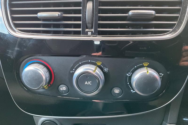 Used Renault Clio 2019 for sale - 77187039: Photo 25