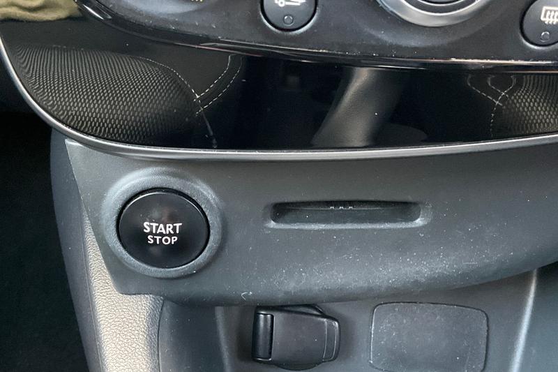 Used Renault Clio 2019 for sale - 77187039: Photo 26