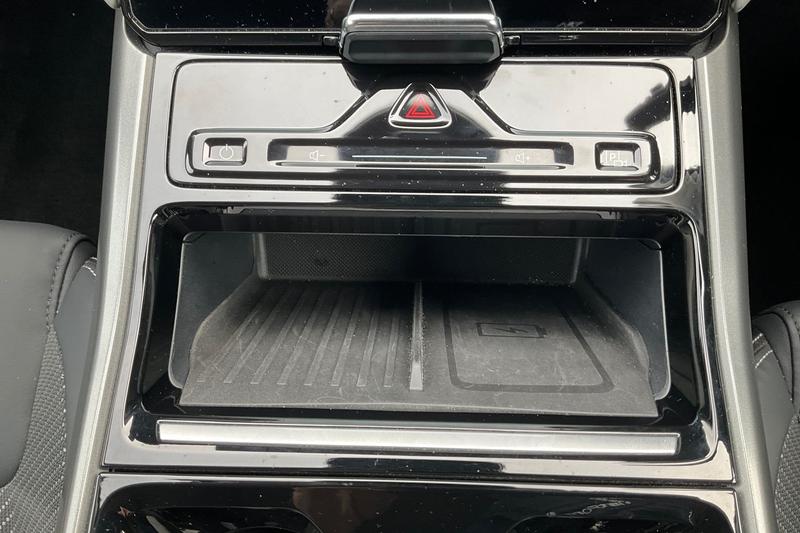 Used Ford Explorer 2024 for sale - 76593359: Photo 31