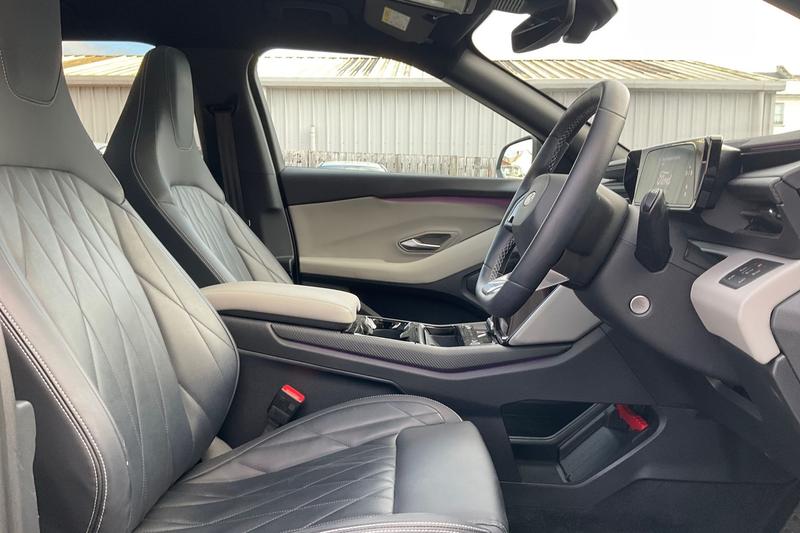 Used Ford Explorer 2024 for sale - 76611301: Photo 17